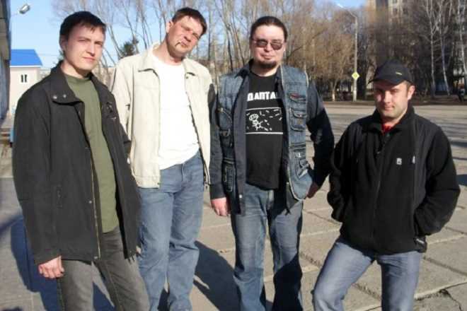 Группа ПОСТОРОННИЕ в Заринске, фестиваль "Цветы над обрывом" (24 апреля 2010г.)